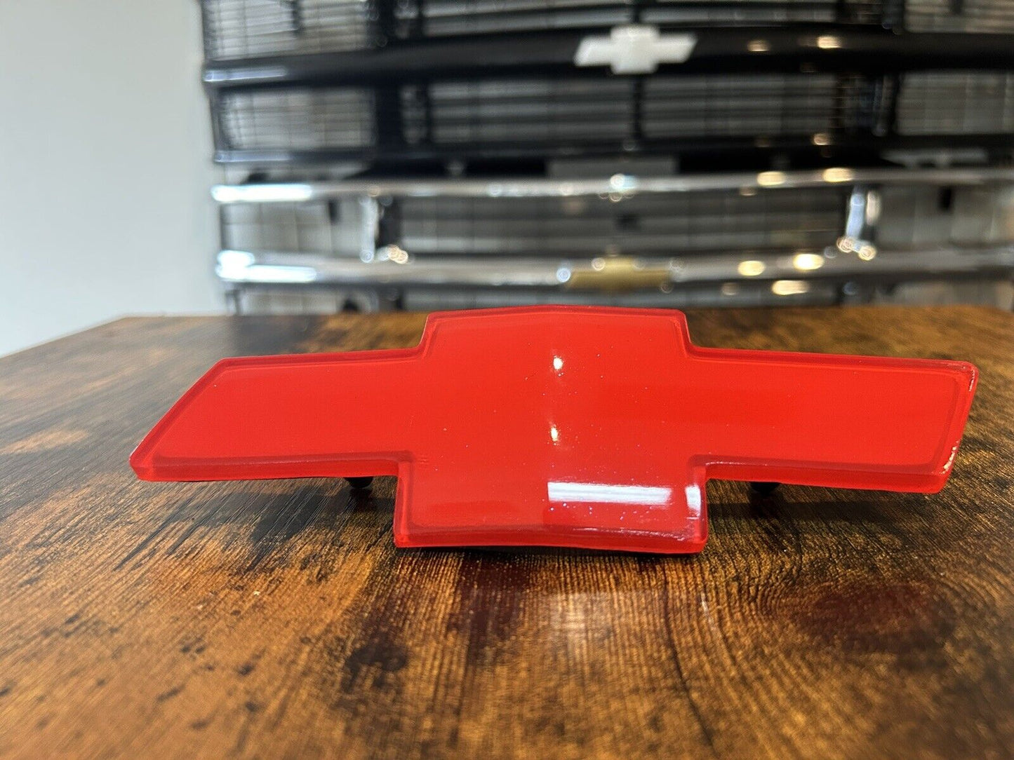 Front Black Red Bowtie Grille Emblem SILVERADO TAHOE SUBURBAN EXPRESS 1994-2000