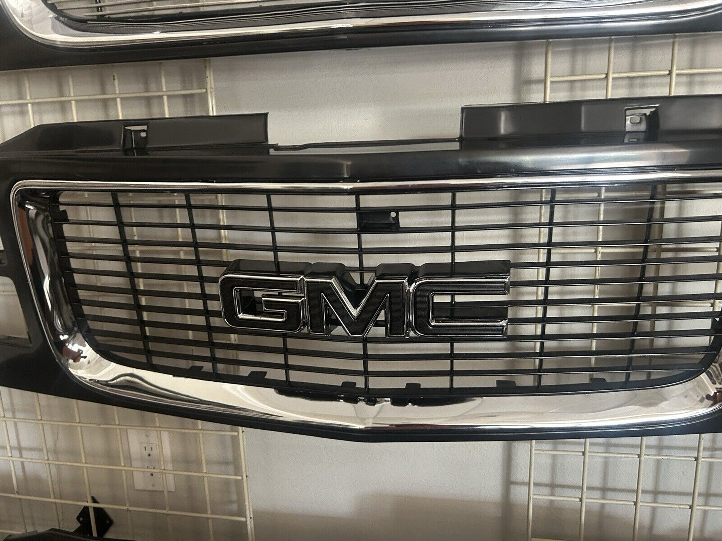 Smoked/chrome Obs GMC Front Grille Emblem