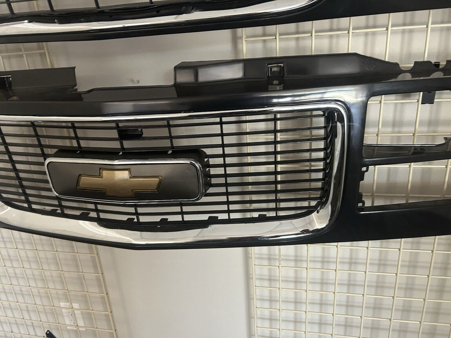 🔥HOT 94-98 Mexican Cheyenne Grille NEW!