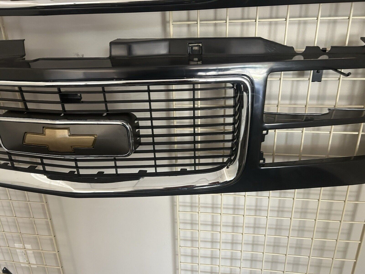 🔥HOT 94-98 Mexican Cheyenne Grille NEW!
