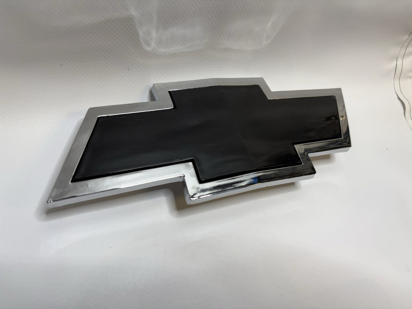 2001-2002 Chevy Silverado 2500 3500 Hd Emblem Chrome Black