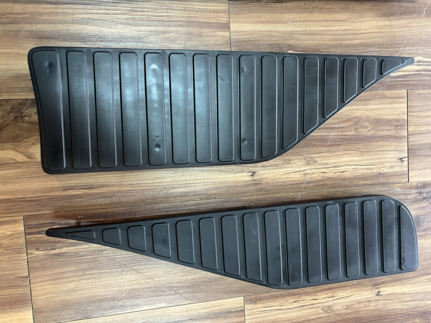 88-98 Chevrolet Silverado GMC Sierra Stepside Bed Side Step Pad NEW Set (4pc)