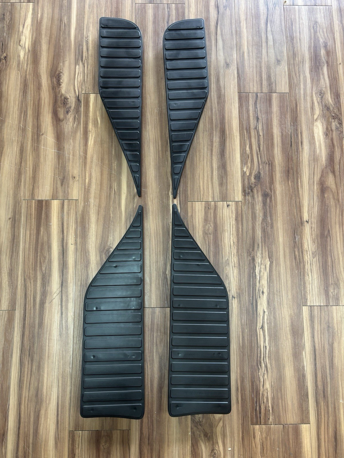 88-98 Chevrolet Silverado GMC Sierra Stepside Bed Side Step Pad NEW Set (4pc)