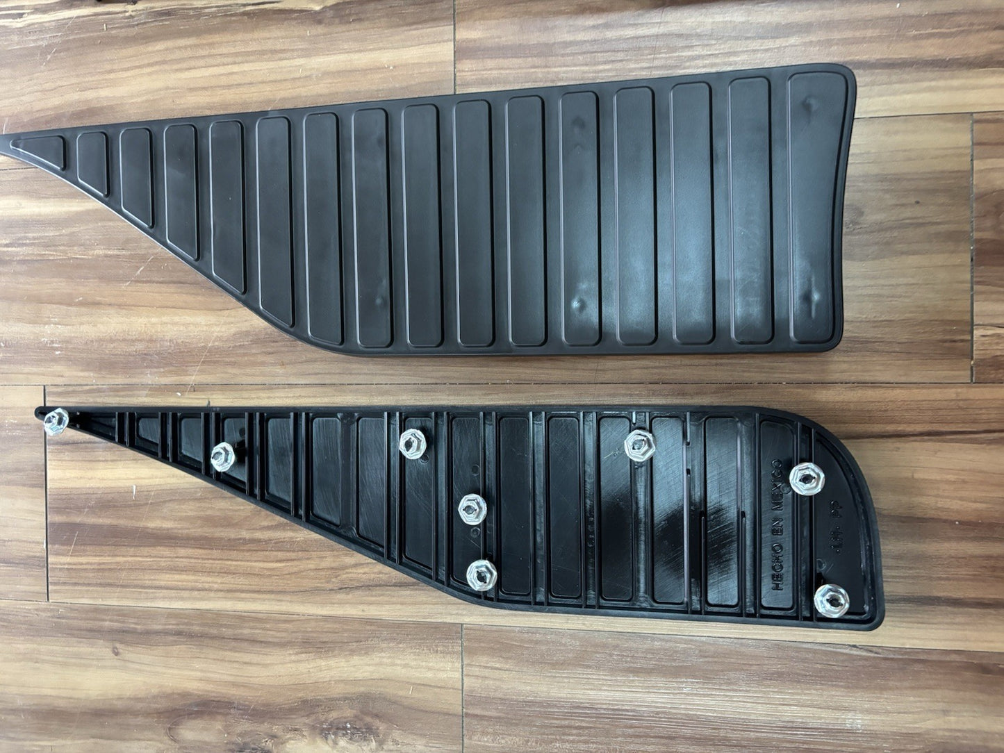 88-98 Chevrolet Silverado GMC Sierra Stepside Bed Side Step Pad NEW Set (4pc)