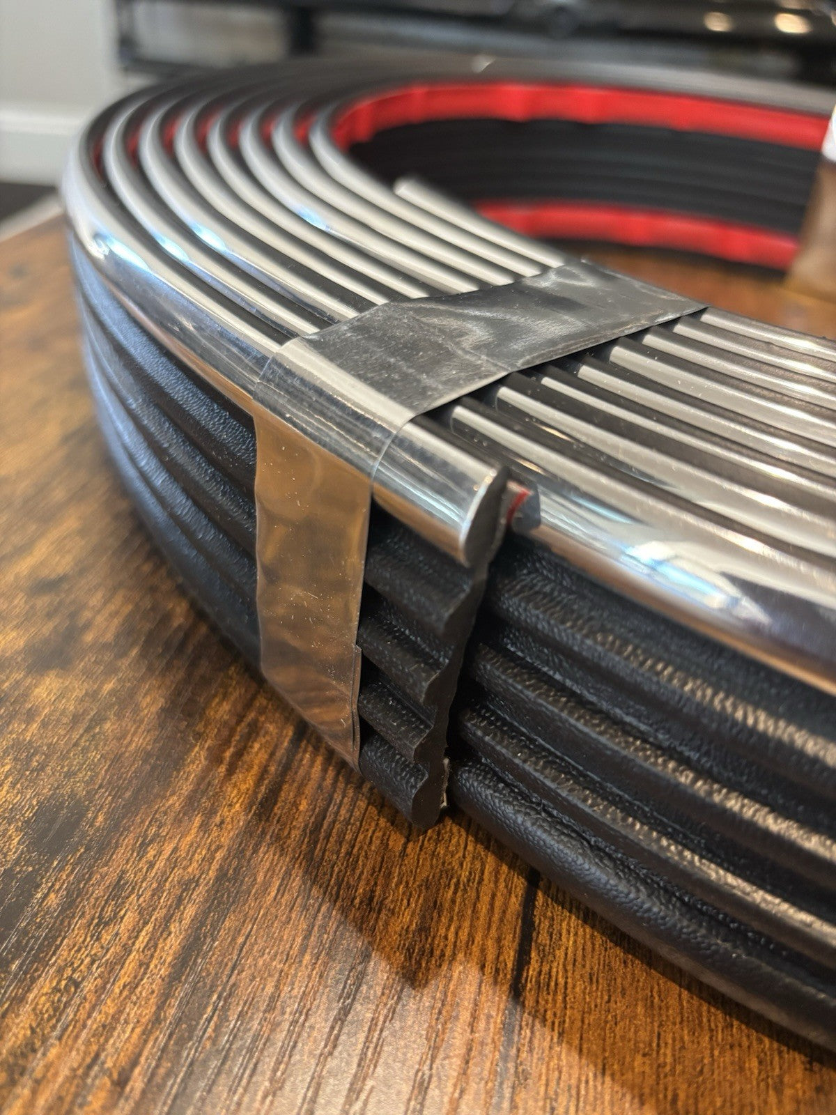 BLACK/CHROME Side Molding Trim 1988-98 Chevy/GMC Truck SUVs OBS 26ft Roll
