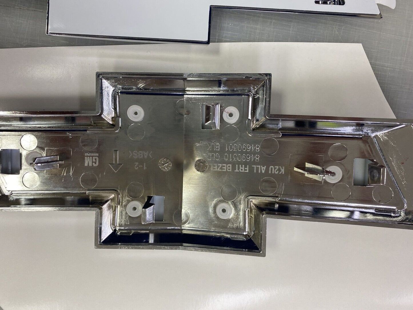 2015-2020 Chevy Tahoe front emblem bowtie metallic red