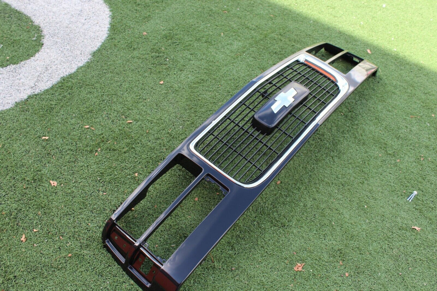 88-98 Chevy Silverado Cheyenne grille with chrome bowtie C/K TRUCK OBS