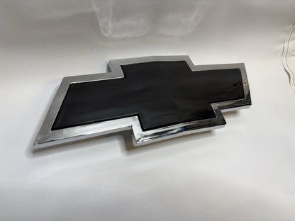 2001-2002 Chevy Silverado 2500 3500 Hd Emblem Chrome Black
