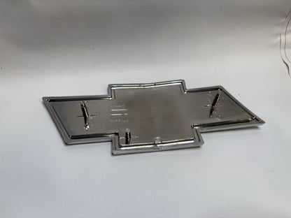 2001-2002 Chevy Silverado 2500 3500 Hd Emblem Chrome Black