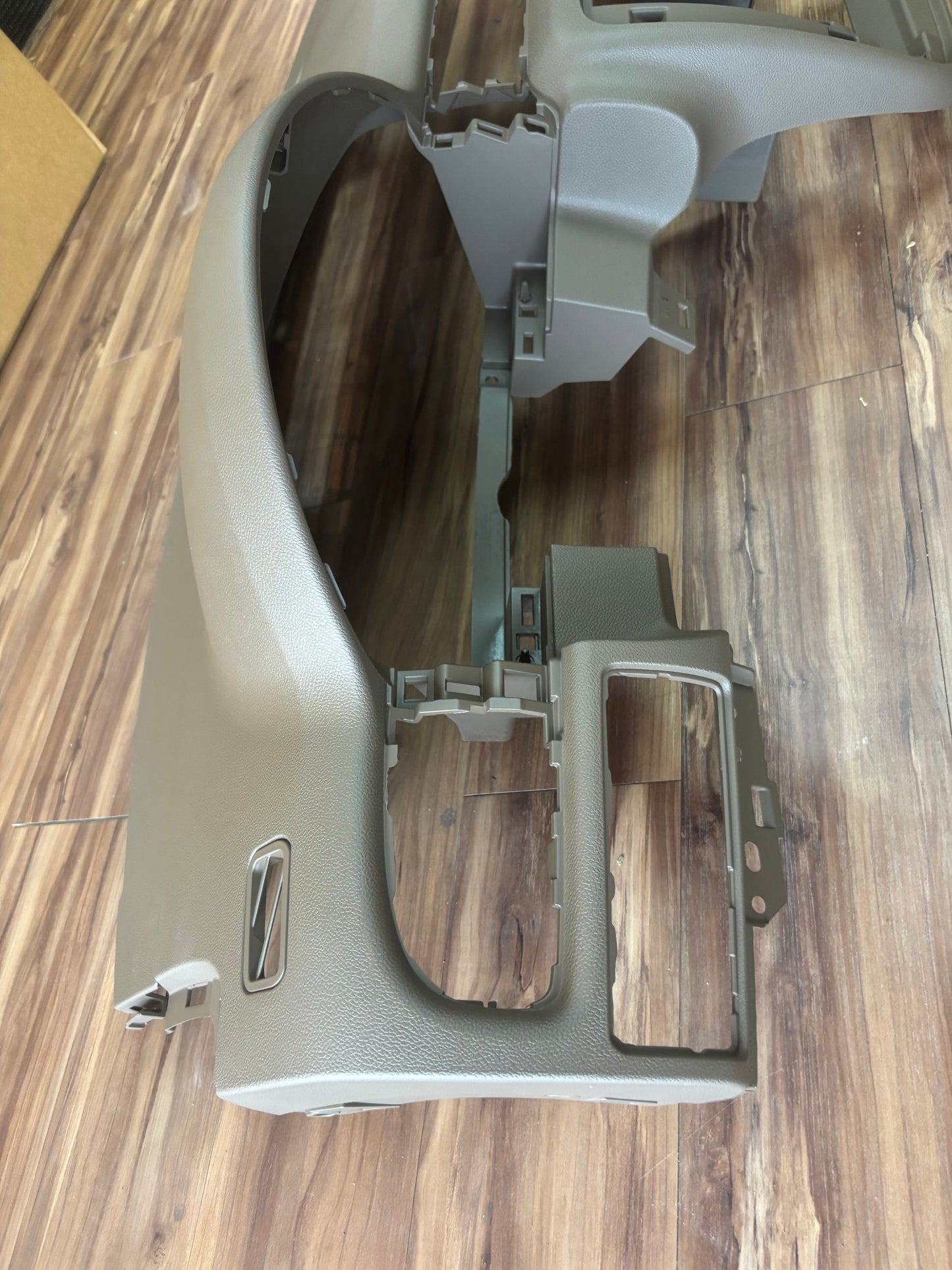 2007-2014 CHEVY TAHOE AVALANCHE LTZ YUKON DASHBOARD  ABS PLASTIC