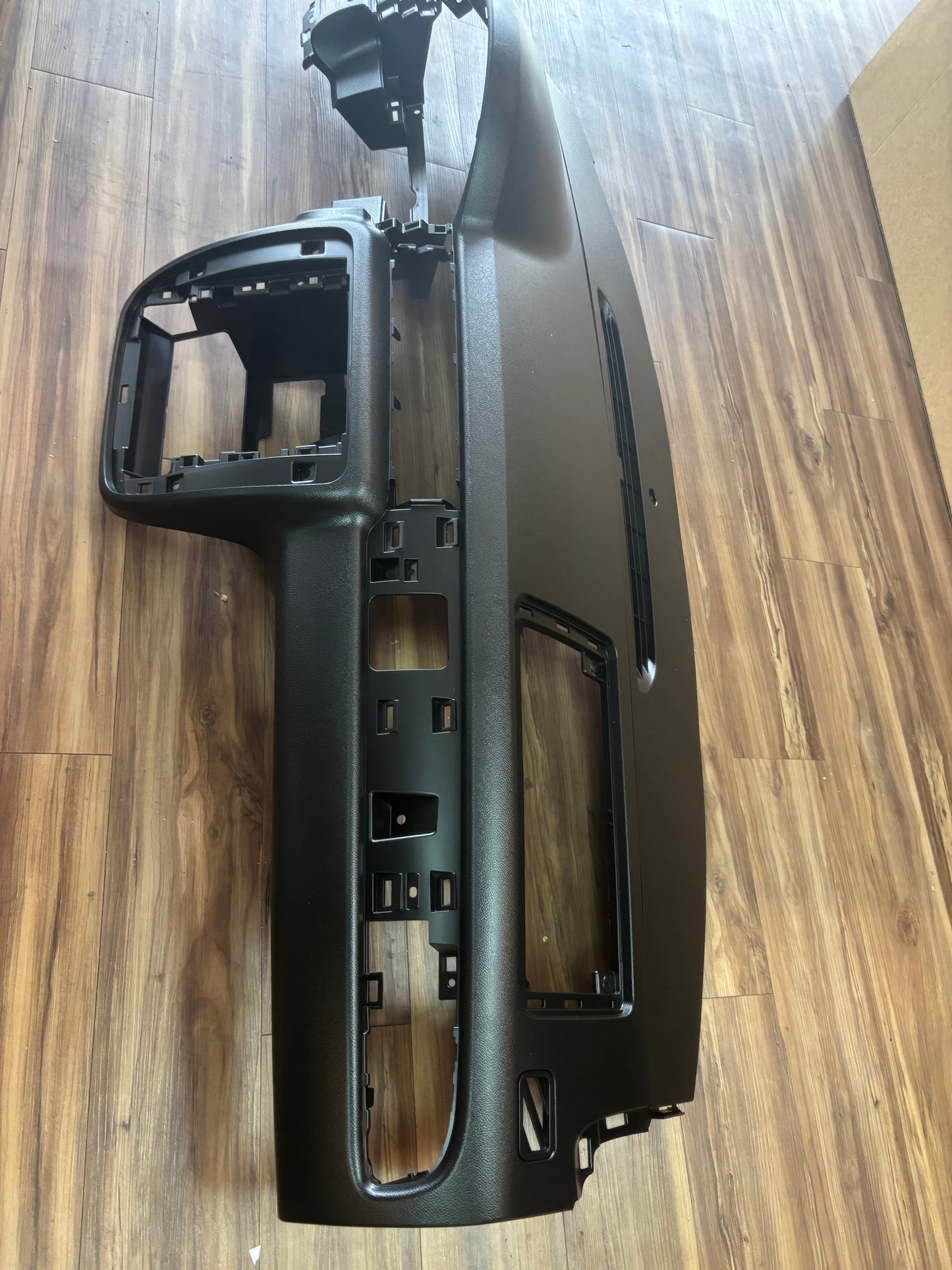 2007-2014 CHEVY TAHOE AVALANCHE LTZ YUKON DASHBOARD  ABS PLASTIC