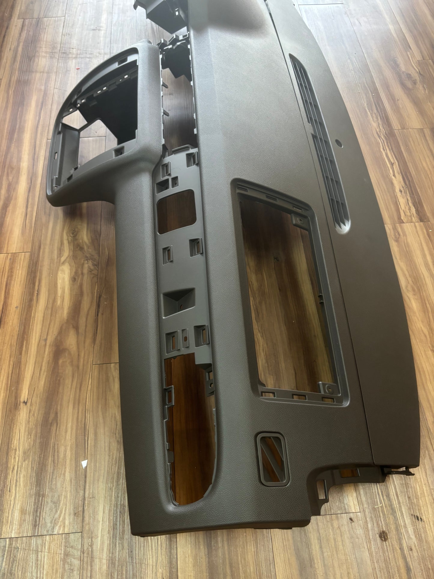 2007-2014 CHEVY TAHOE AVALANCHE LTZ YUKON DASHBOARD  ABS PLASTIC